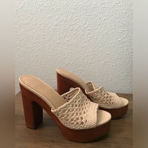 Veronica Beard Guadalupe Woven Leather Wooden-Heel Mules Cream 7.5